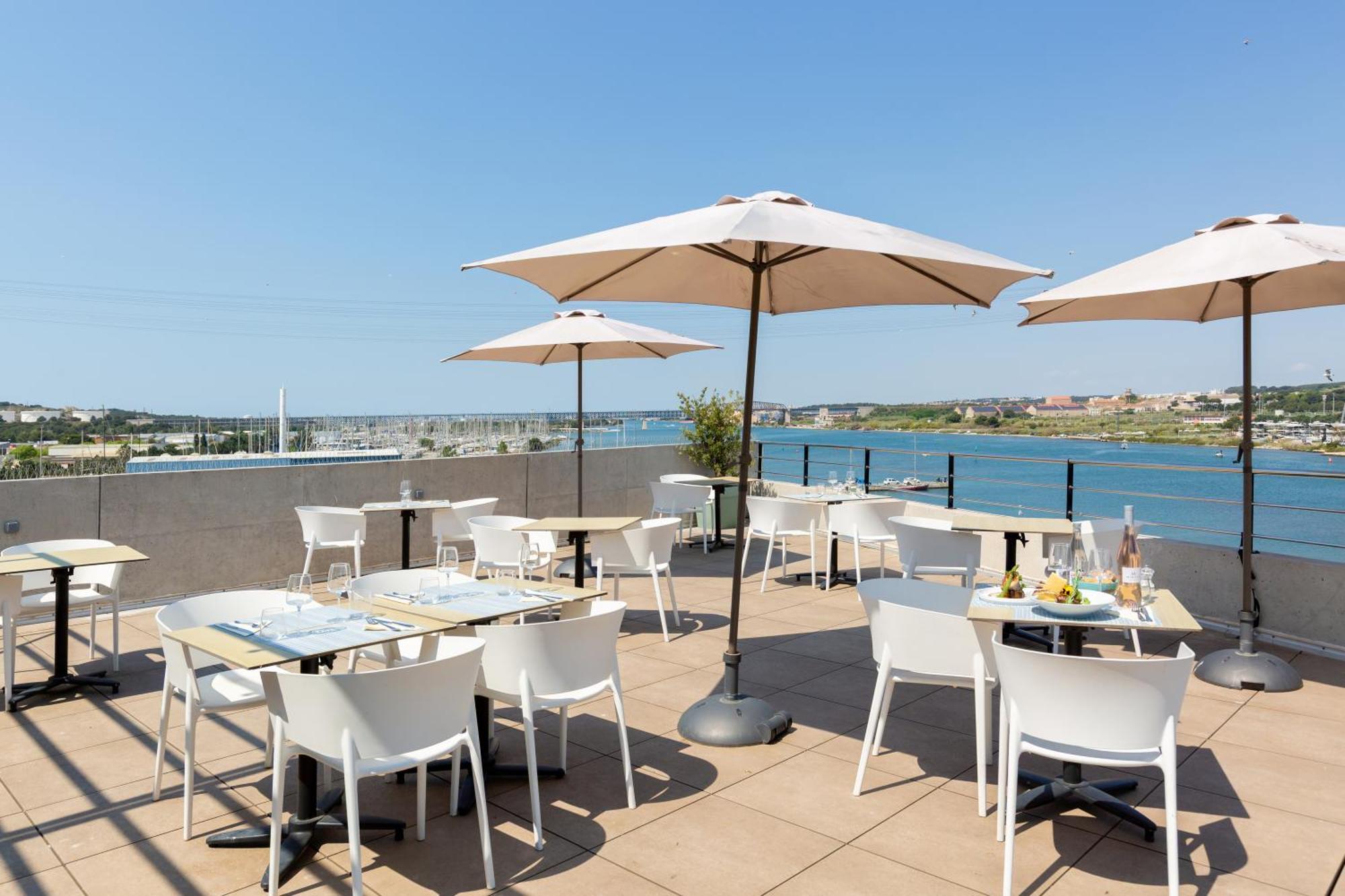 Golden Tulip Hotel & Rooftop Martigues Provence Экстерьер фото