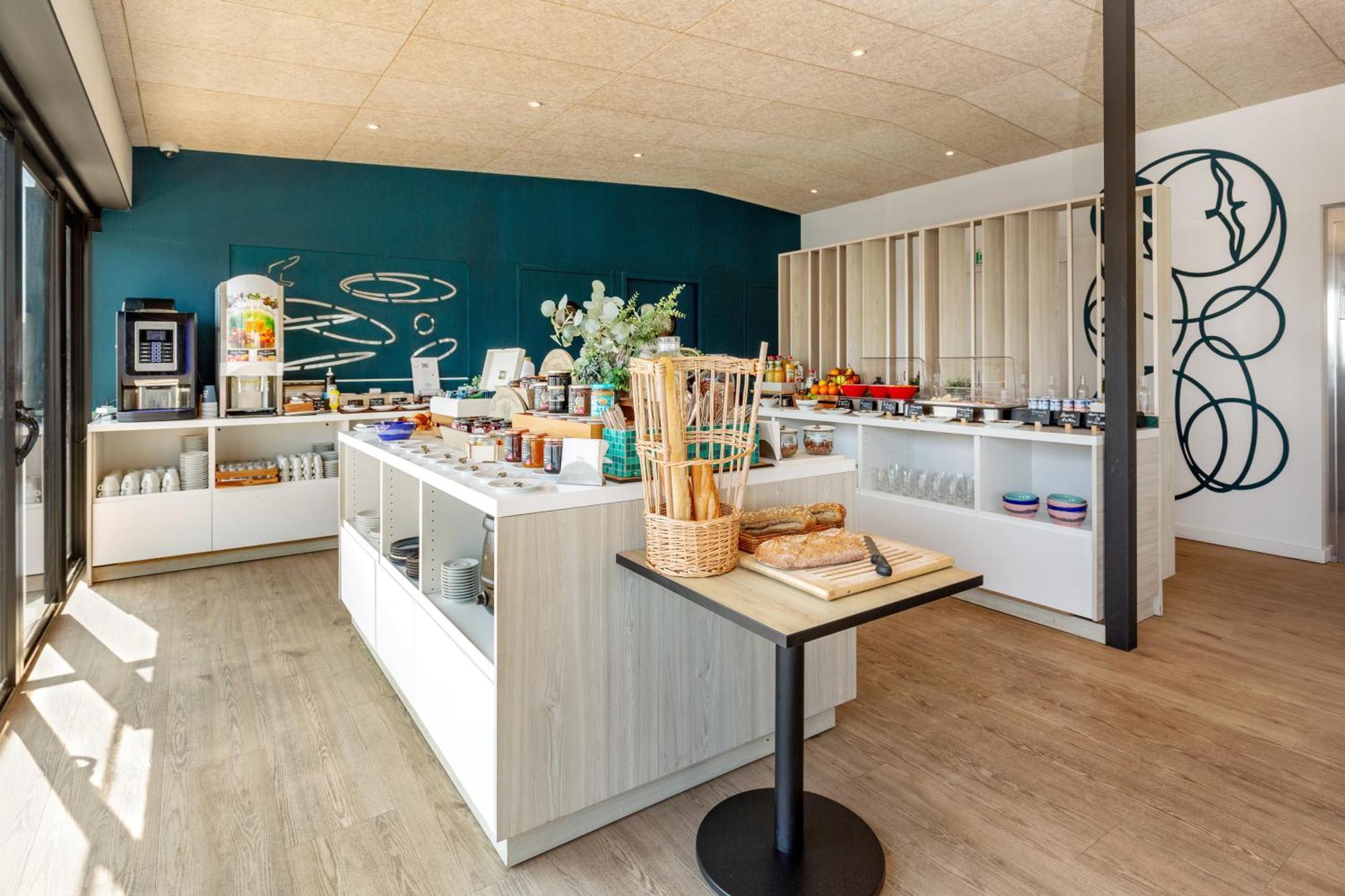Golden Tulip Hotel & Rooftop Martigues Provence Экстерьер фото