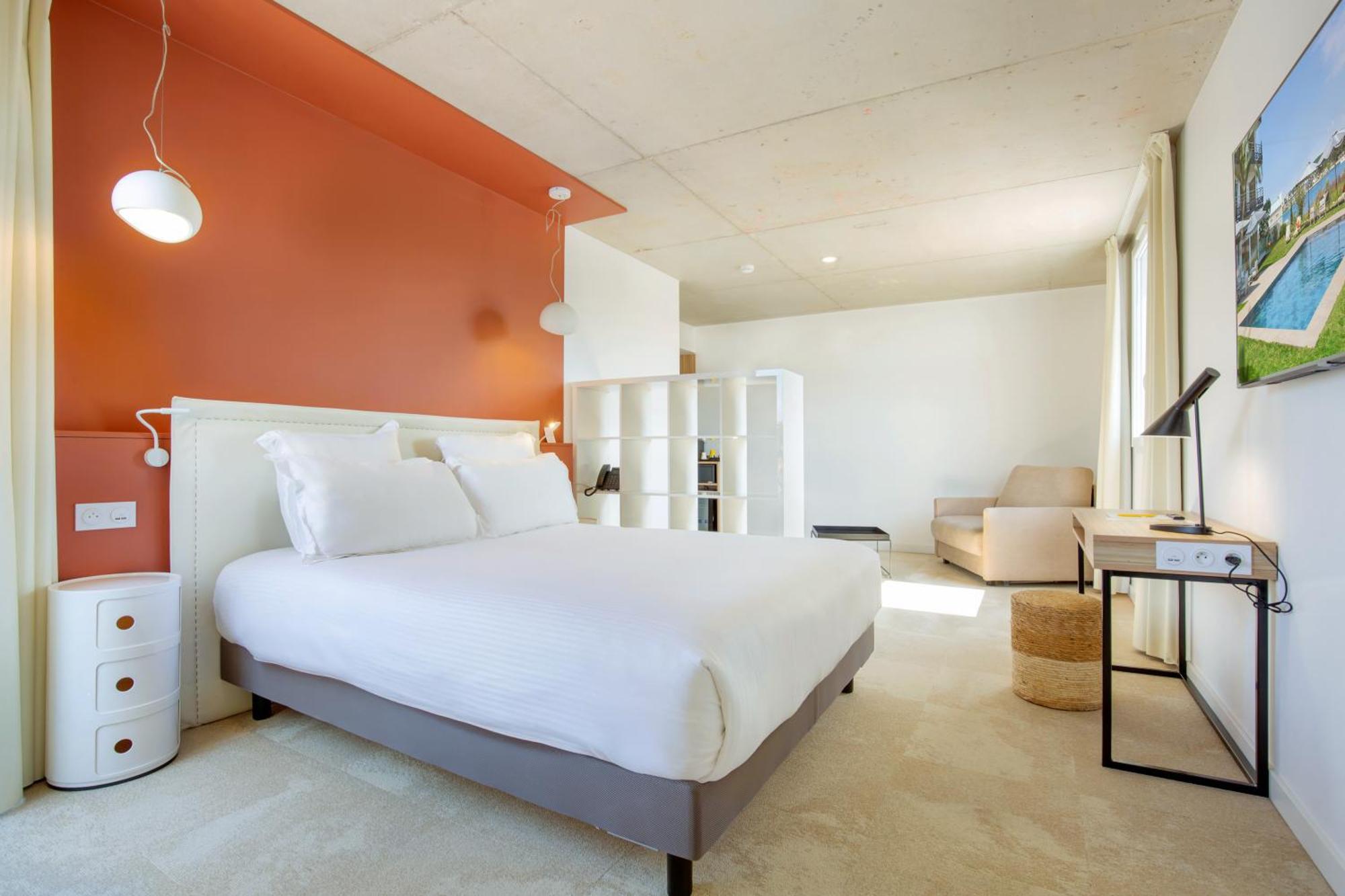 Golden Tulip Hotel & Rooftop Martigues Provence Номер фото