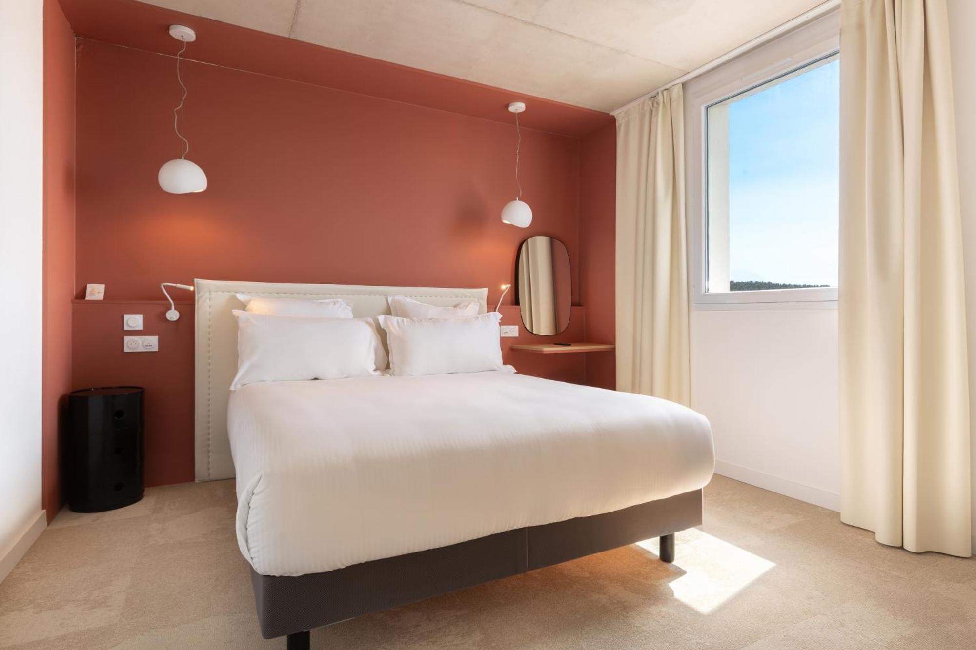 Golden Tulip Hotel & Rooftop Martigues Provence Экстерьер фото